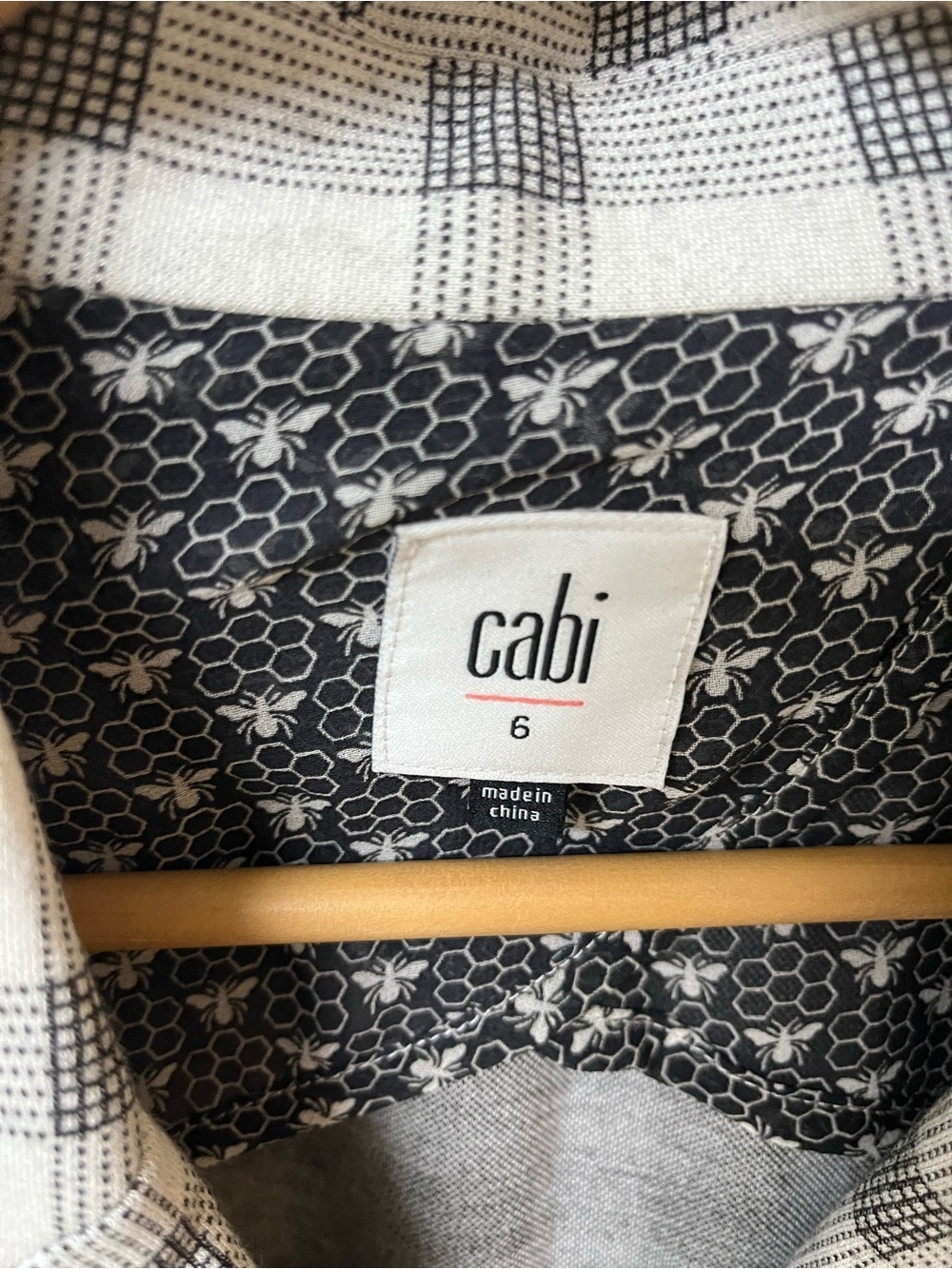 cabi Women's Gray & White Plaid Blazer Jacket women’s size 6 - Picture 3 of 3